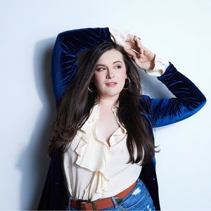 Meet your Posher, Lynda